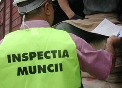 Inspectia Muncii: amenzi de peste 400.000 de euro