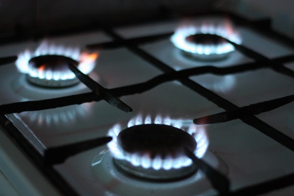 Ministrul dezvoltarii a semnat primele contracte pentru investitii in realizarea si extinderea infrastructurii de distributie a gazelor naturale