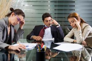 Recuperarea pagubelor cauzate de personalului bugetar, la locul de munca. Angajamentul de plata al salariatului