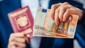 Sprijin pentru functionarii din administratia publica care gestioneaza fonduri europene. Se doreste eficientizarea achizitiilor publice