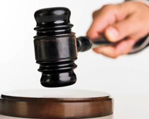 Conditii obligatorii pentru evaluatorii din institutiile publice