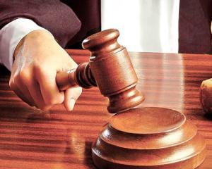 Invocarea exceptiei de neconstitutionalitate de o institutie publica