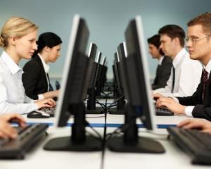 Indemnizatiile lunare vor fi majorate cu 75% pentru 3 categorii de contribuabili