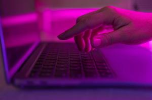 Laptopul Dell nu se aprinde? Posibile cauze si pasi pentru a repara laptopul