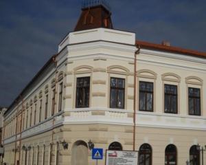 O primarie din Romania are sediul intr-un palat princiar