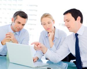 Bugetarii ar putea beneficia de un fond special, pentru salariile taiate