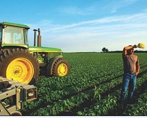 Institutiile si fermierii de pe 