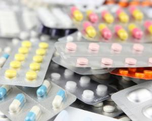 Proiecte privind taxa clawback si modul de calcul al pretului medicamentelor, retrase de Banicioiu