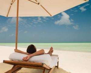 Este oficial: 2 mai a fost declarata zi libera pentru bugetari